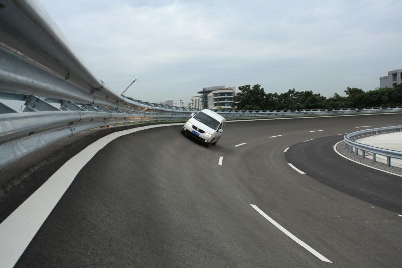 北京奔馳試車跑道工程