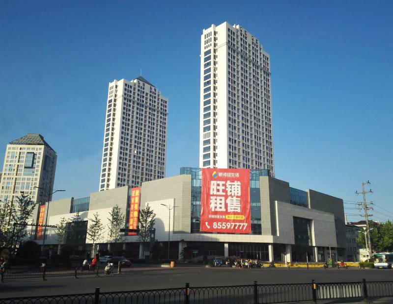 銀河時代廣場完工照